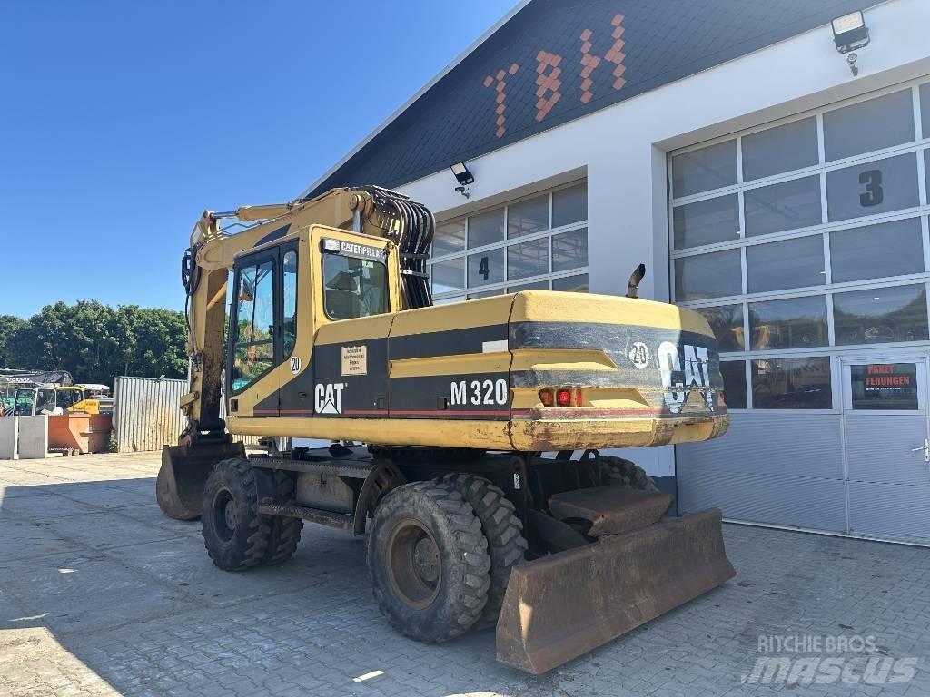 CAT M 320 VAH Bagri na kolesih
