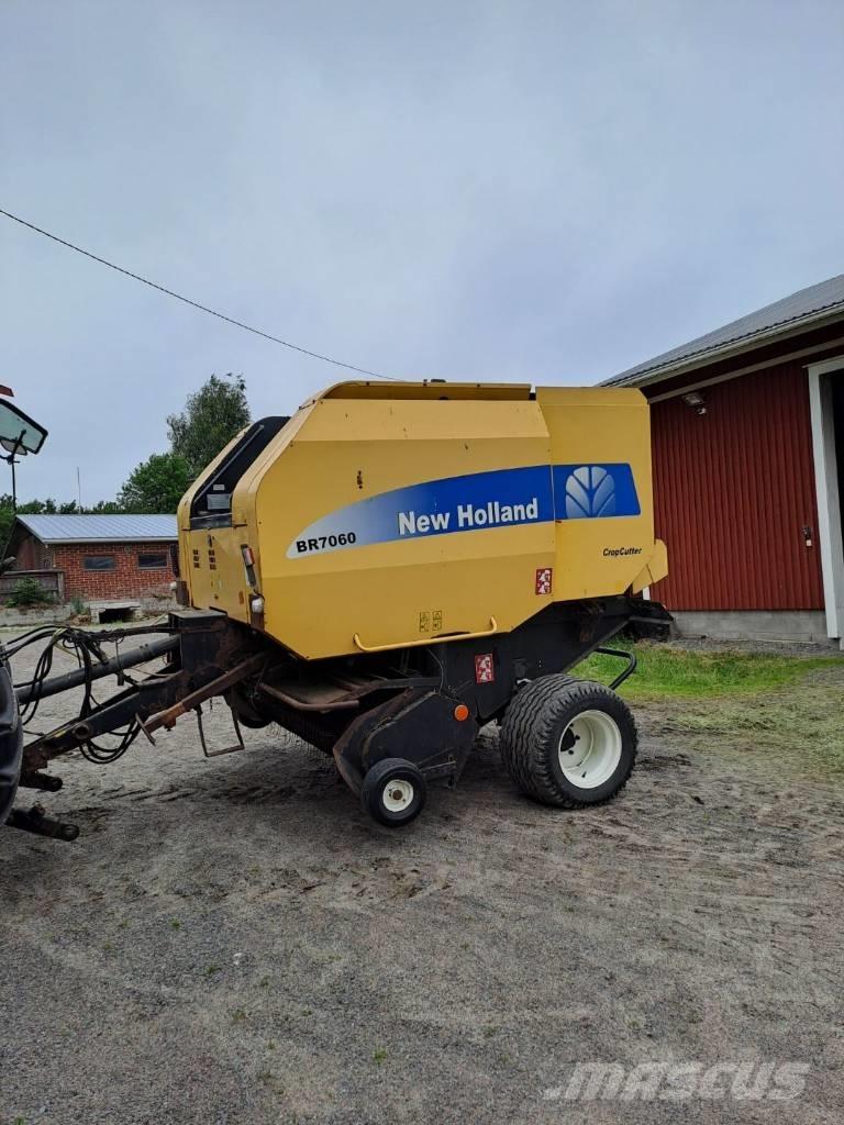 New Holland BR 7060 Balirke (okrogle bale)