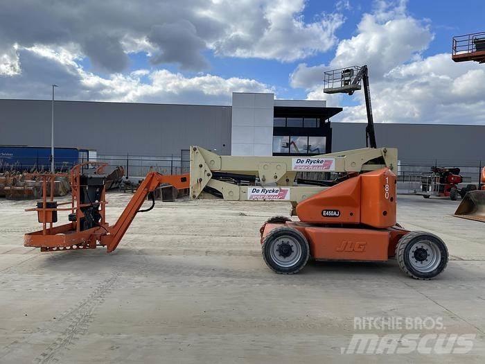 JLG E450AJ Zglobne dvižne ploščadi