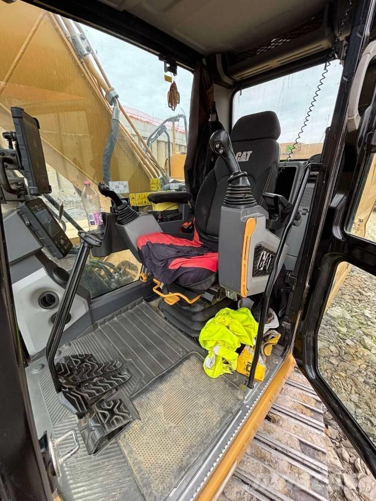 CAT 320 Bagri goseničarji