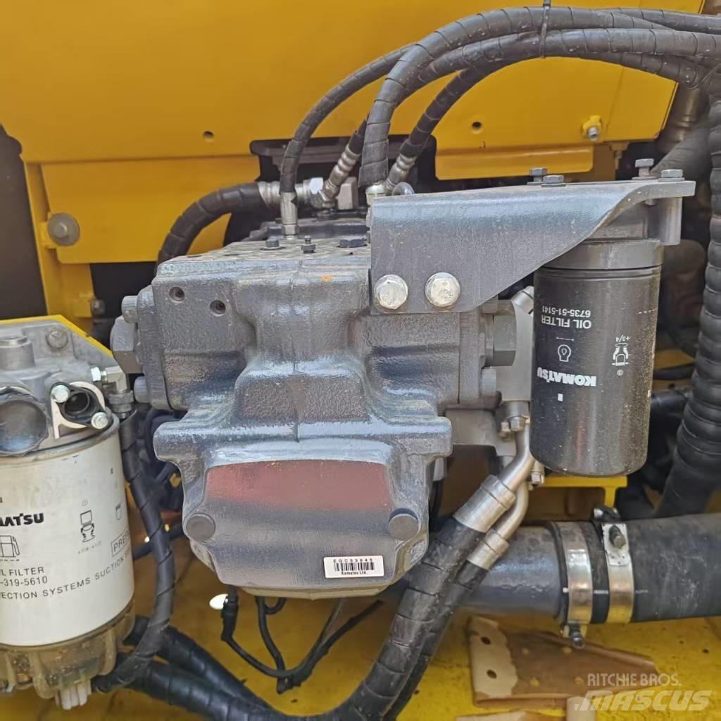 Komatsu PC 200-8 Bagri goseničarji