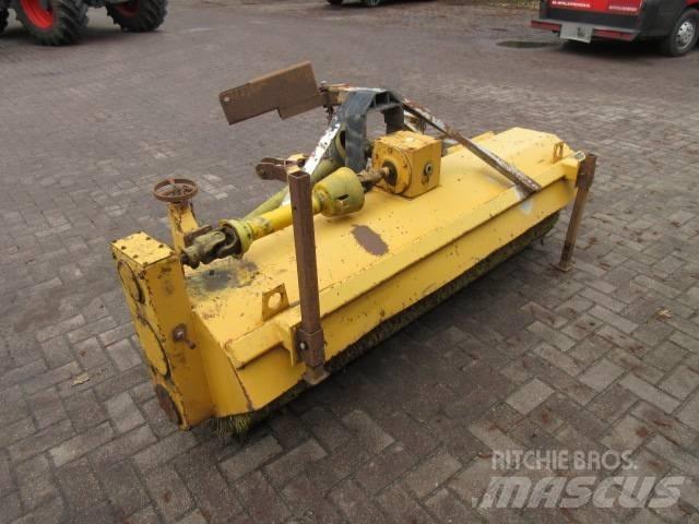 Riko M700 Drugi stroji za cesto in sneg