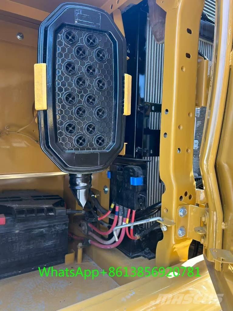 CAT 320 Bagri goseničarji