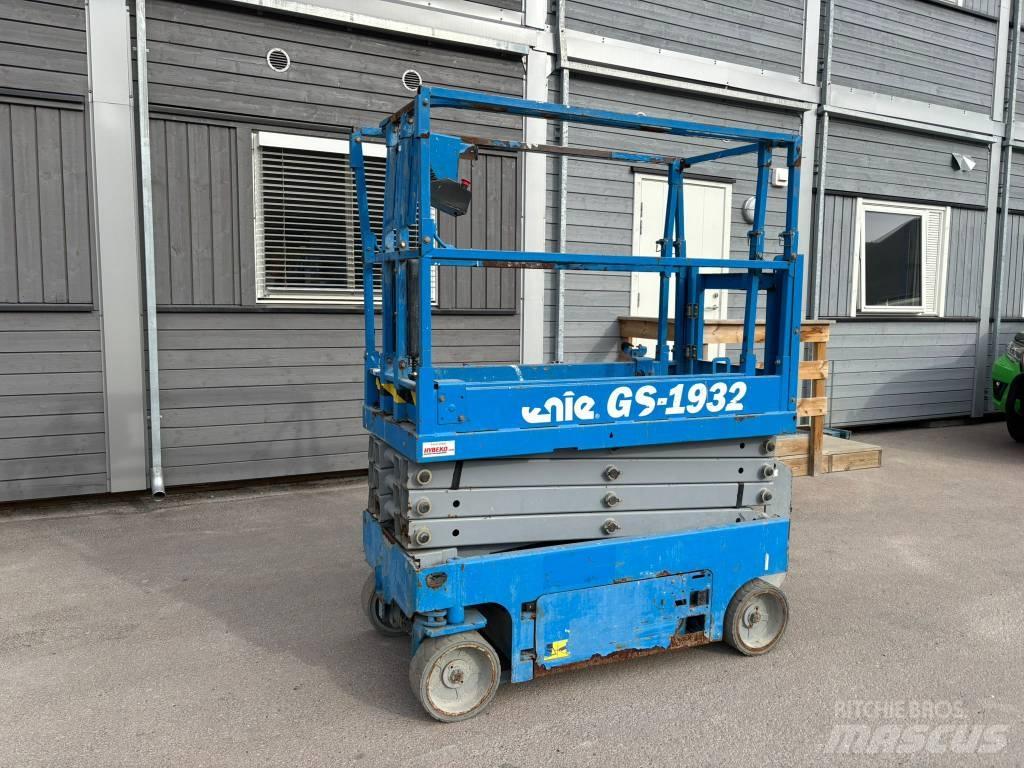  !SOLD! Genie GS 1932 Škarjaste dvižne ploščadi