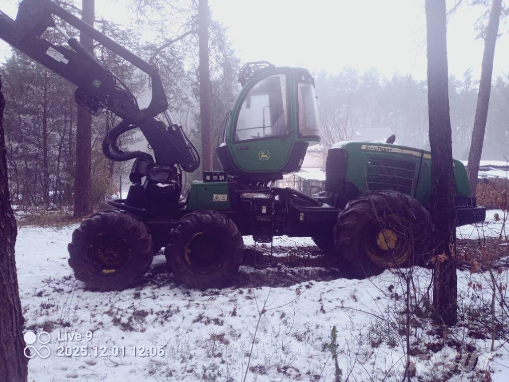 John Deere 1170 E Harvesterji