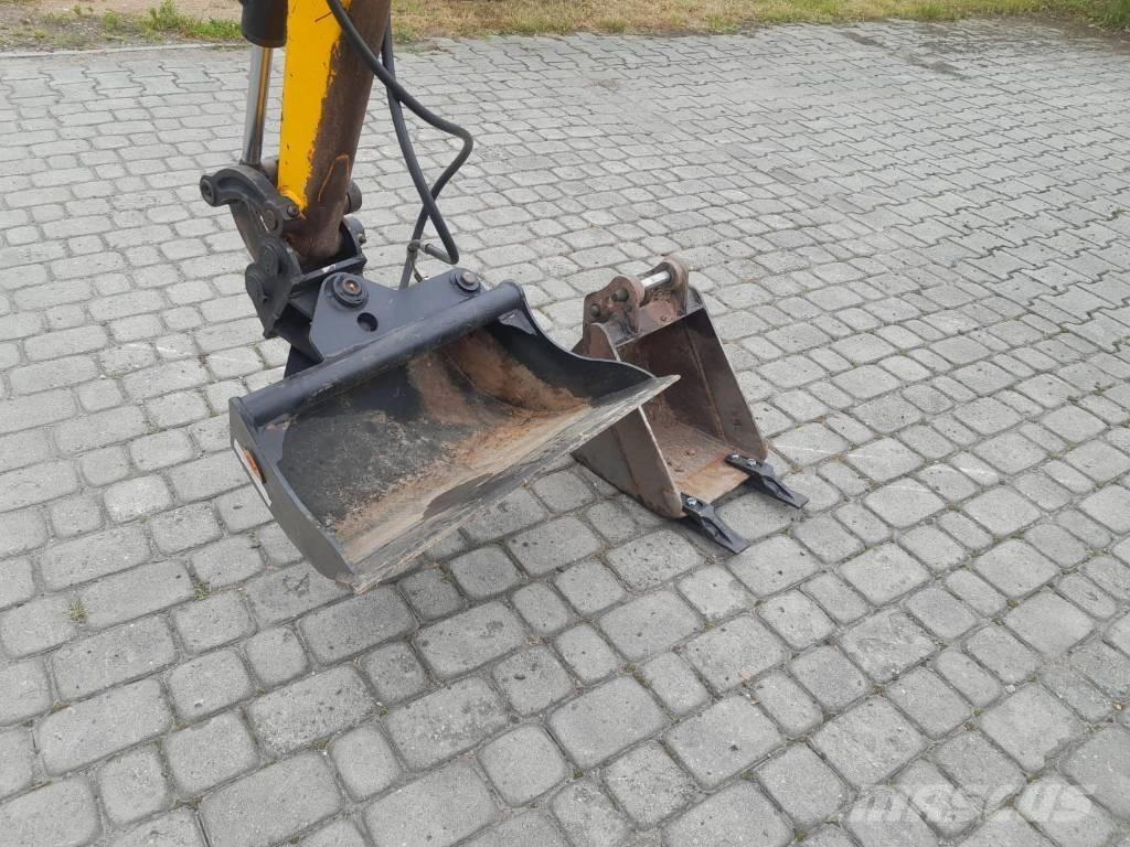 JCB 8018 Mini bagri <7t