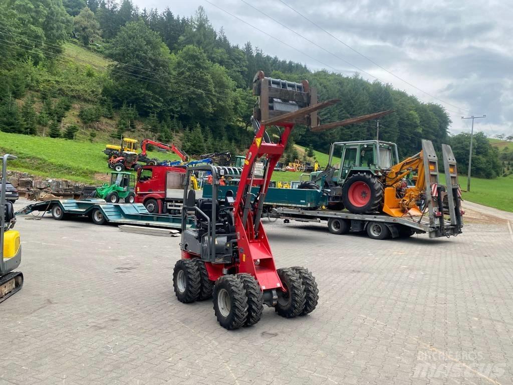 Weidemann 1140 Kolesni nakladalci
