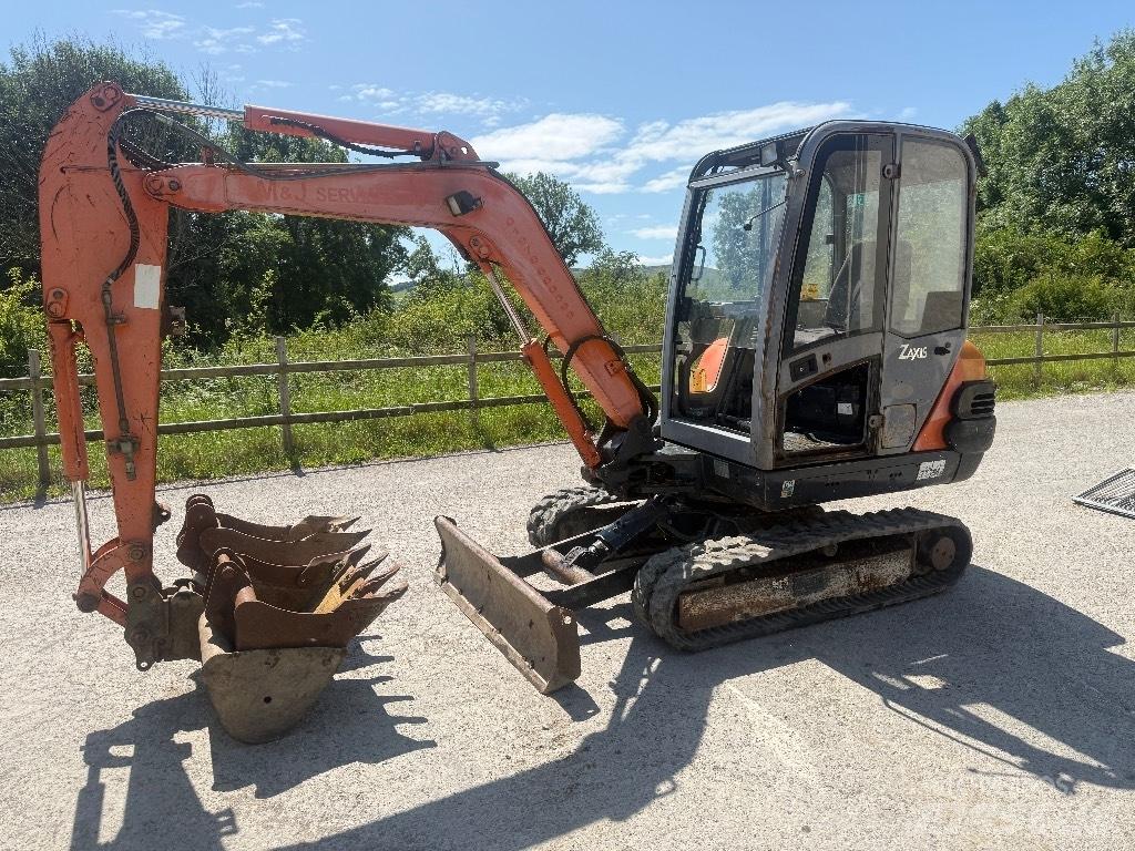 Hitachi ZX30 Mini bagri <7t