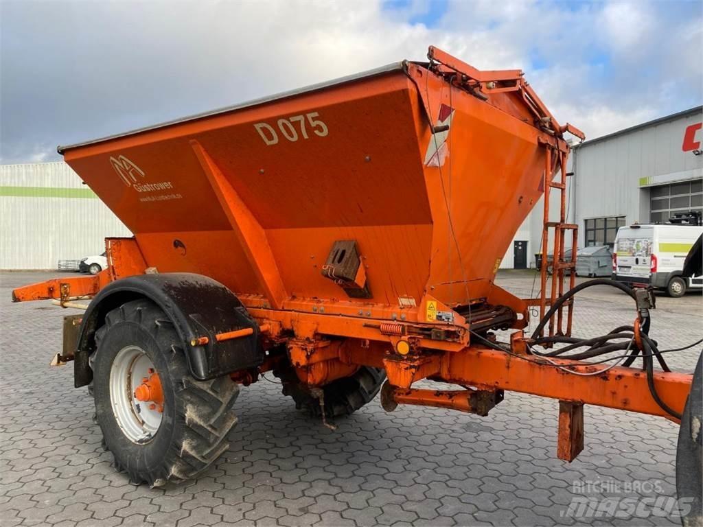  GÜSTROWER D075 Trosilniki mineralnega gnojila