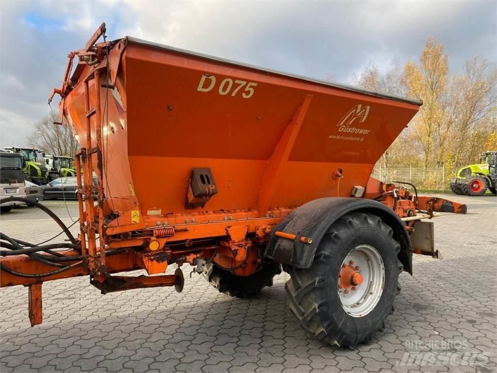  GÜSTROWER D075 Trosilniki mineralnega gnojila