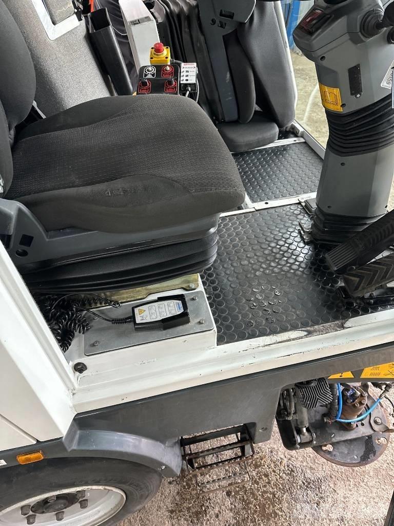 Schmidt Cleango 500 Cestni pometači
