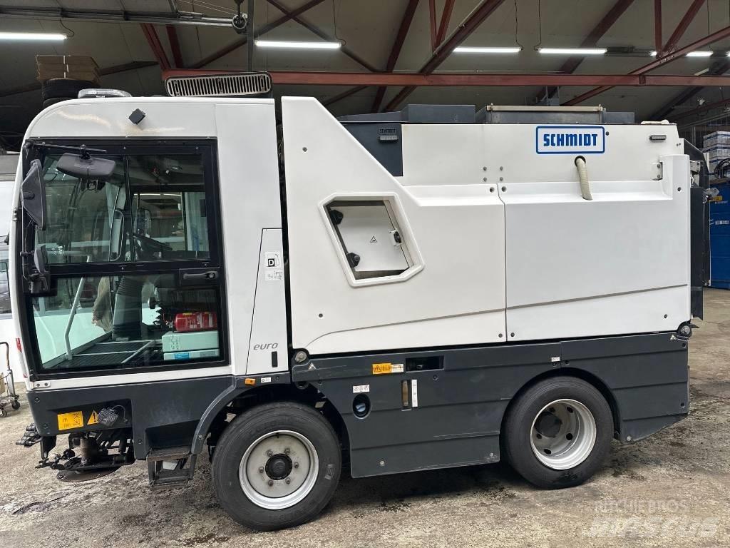 Schmidt Cleango 500 Cestni pometači
