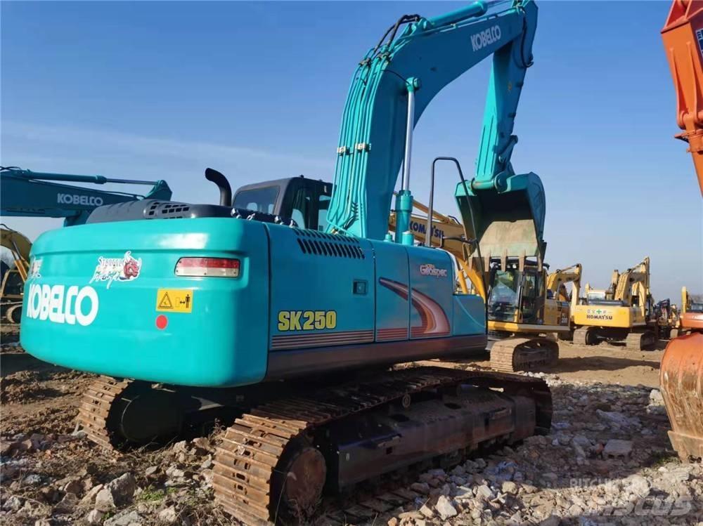 Kobelco SK 250-8 Bagri goseničarji