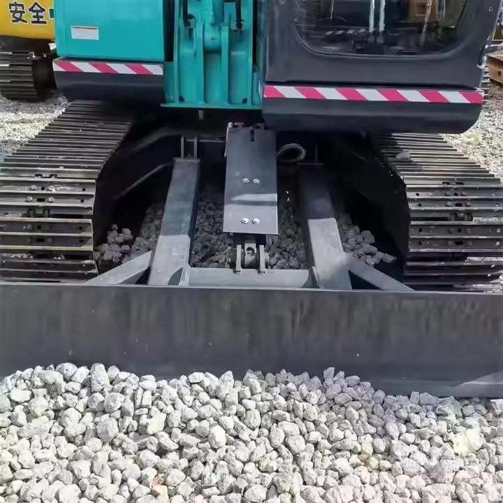 Kobelco SK200 Bagri goseničarji