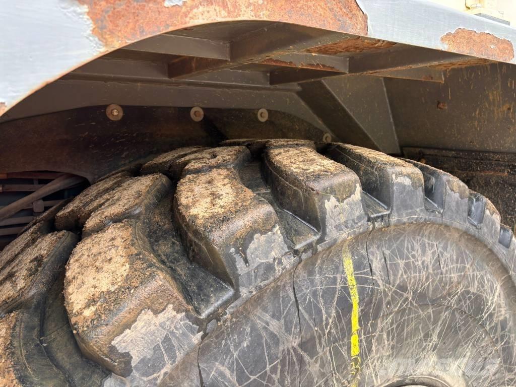 Terex TA 400 Zglobni demperji