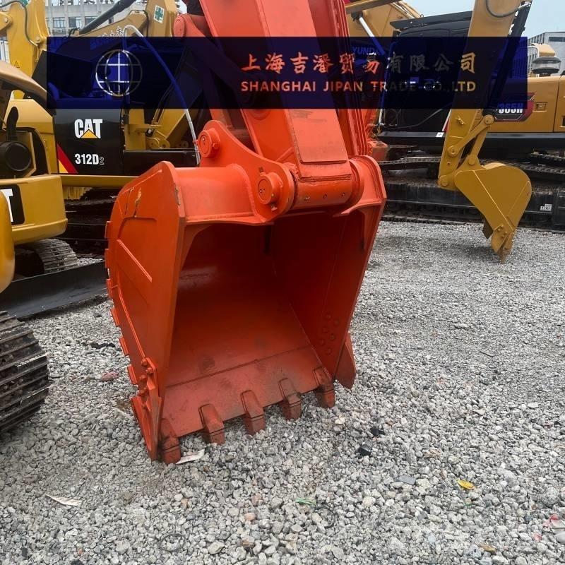Hitachi ZX 200 Bagri goseničarji