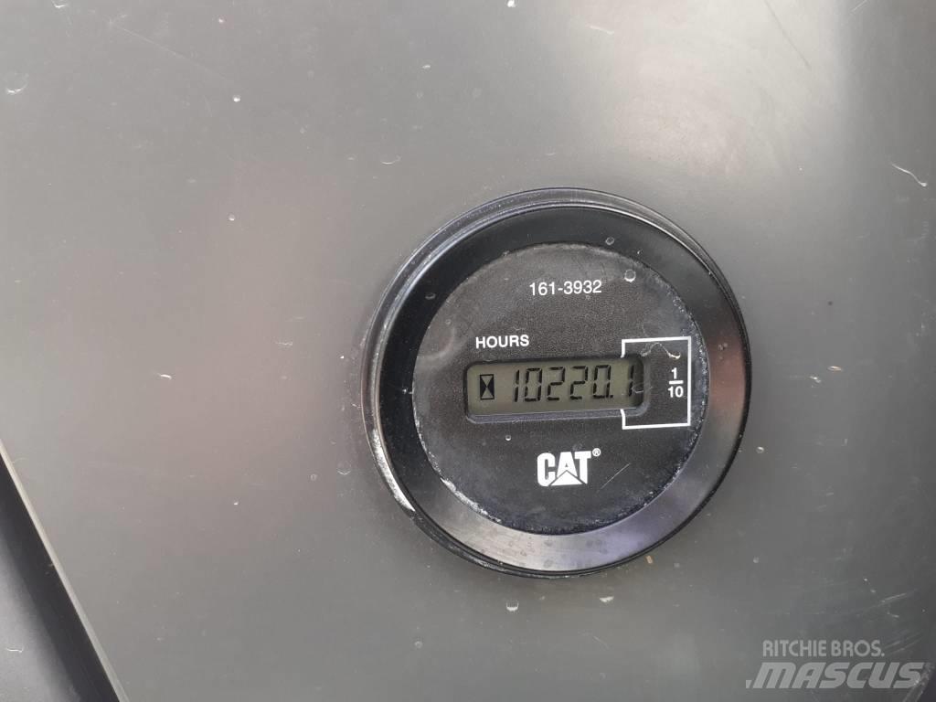 CAT 319 D L Bagri goseničarji