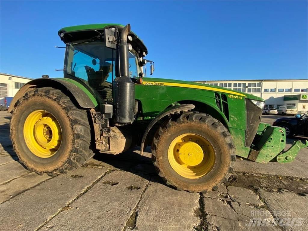 John Deere 8345 R Traktorji
