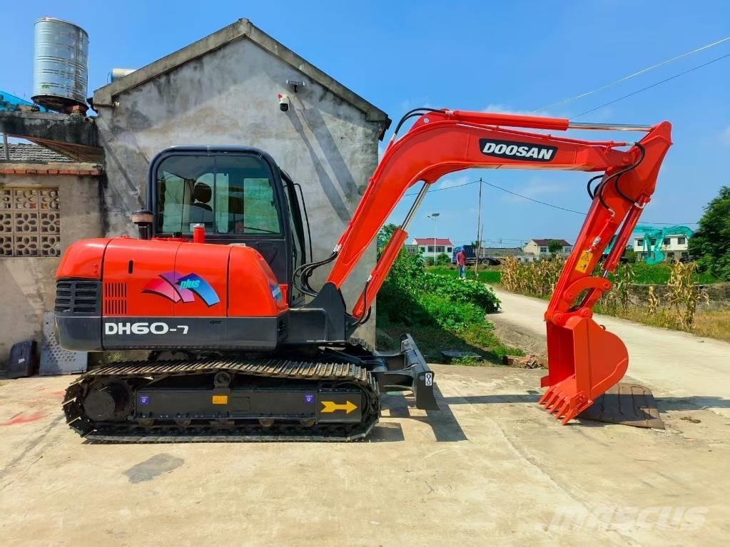 Doosan DH 60 Mini bagri <7t