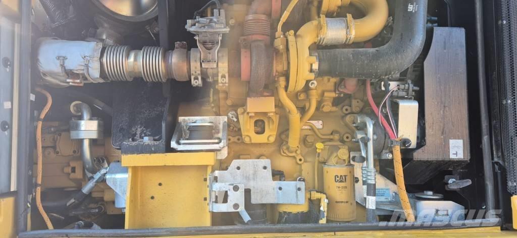 CAT M 315 F Bagri na kolesih