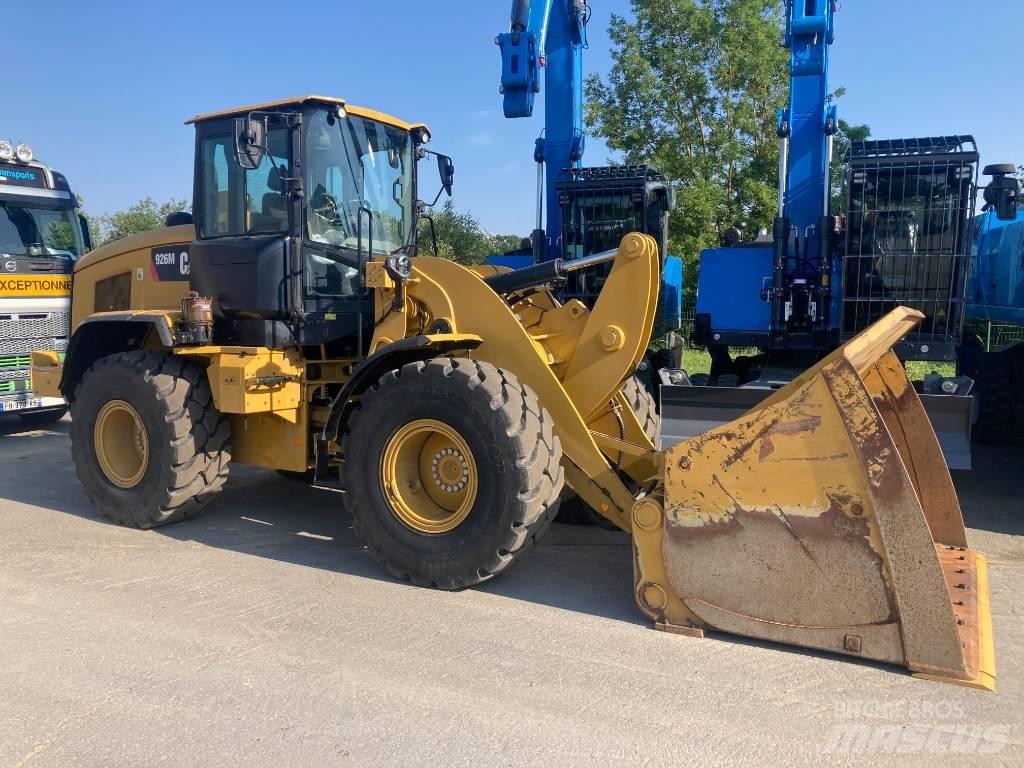 CAT 926M Kolesni nakladalci