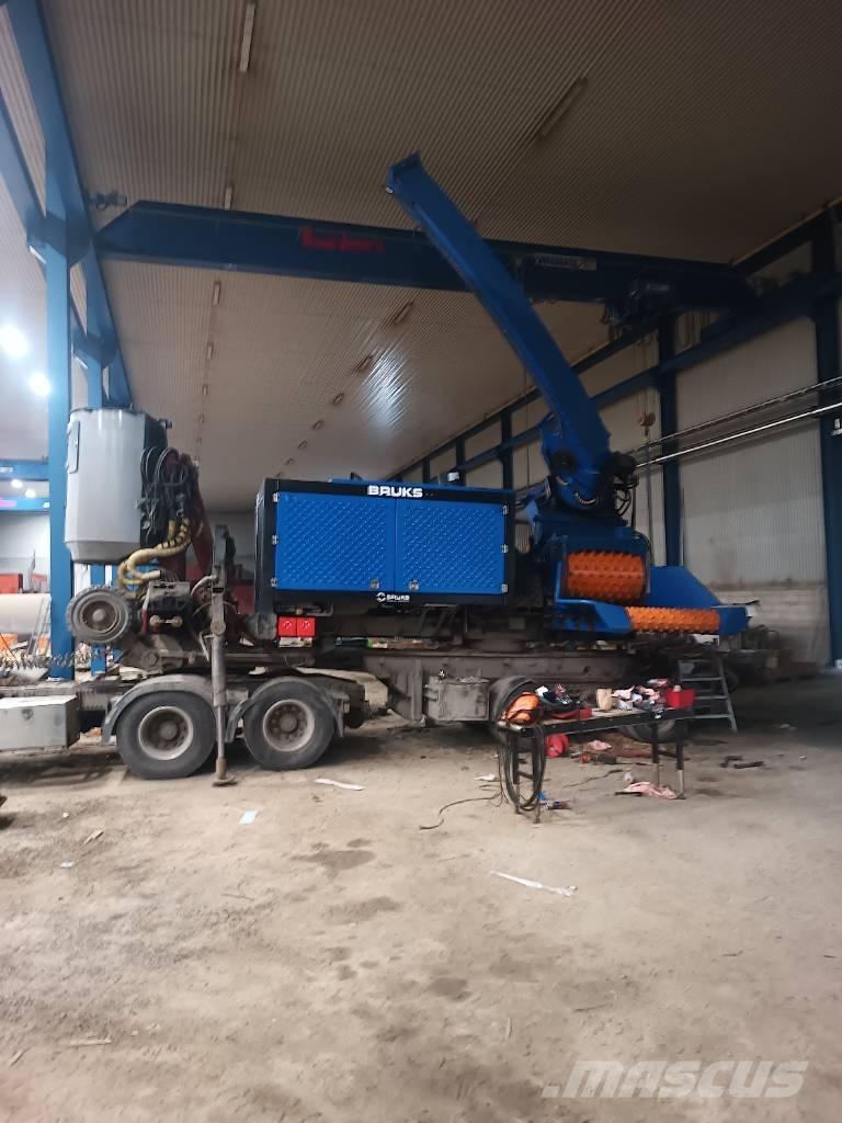 Bruks 1006 ST Drobilci lesa