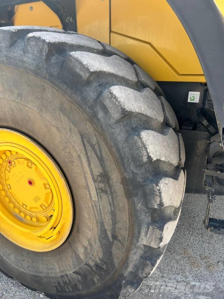 Komatsu WA 500-8EO Kolesni nakladalci