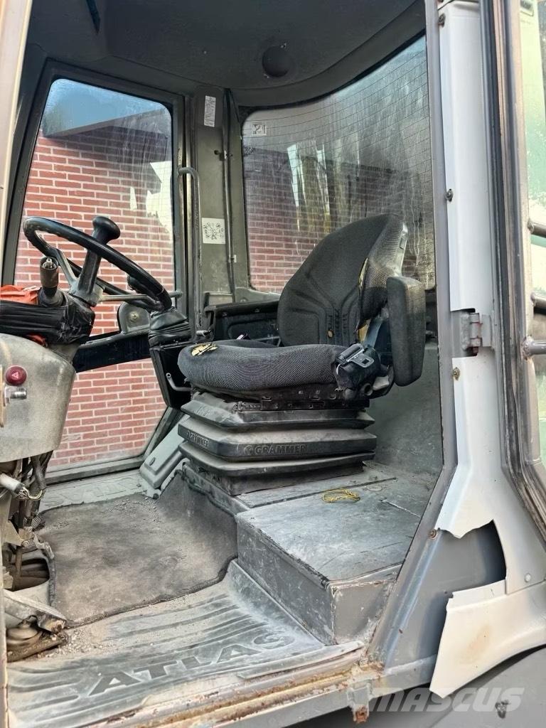 Atlas AR 65 Kolesni nakladalci