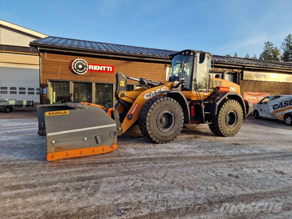 CASE 821 G2 Kolesni nakladalci