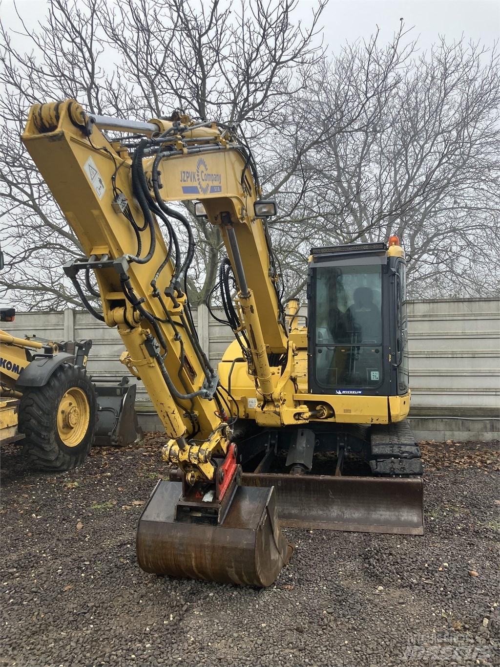 Komatsu PC 88 MR-10 Midi bagri 7t – 12t