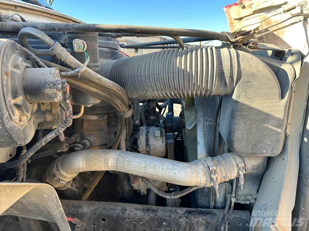 Ford F 800 Tovornjaki za vodo