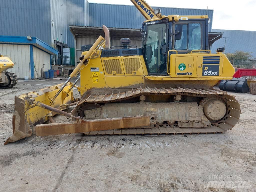 Komatsu D65PX-18 Buldožerji goseničarji