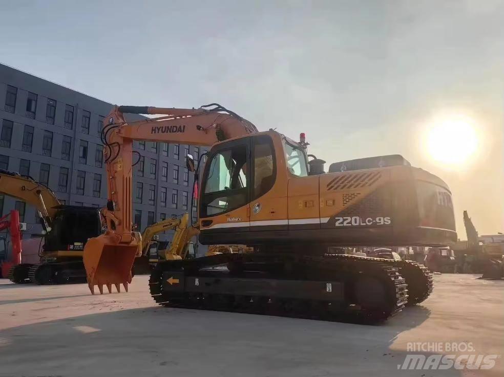 Hyundai HX 220 LC-9S Bagri goseničarji