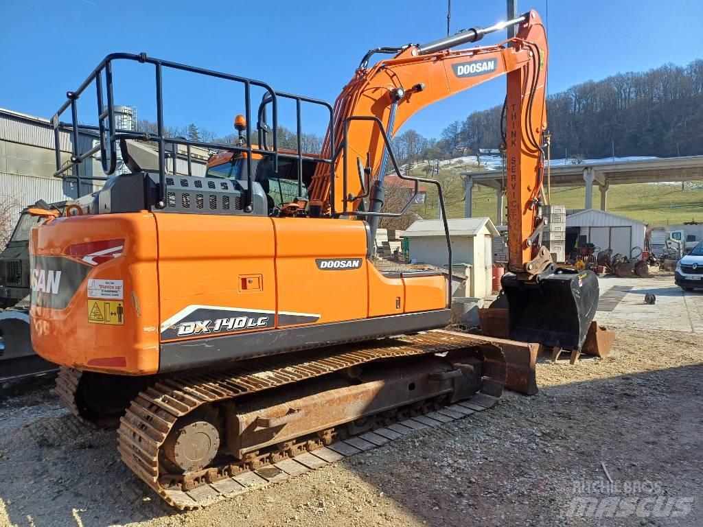 Doosan DX140LC-7 Bagri goseničarji