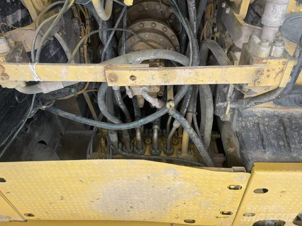 CAT 320GC Bagri goseničarji