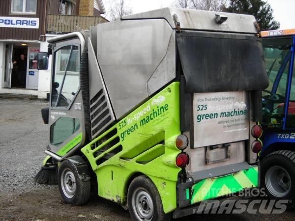 Green Machines 525 Cestni pometači