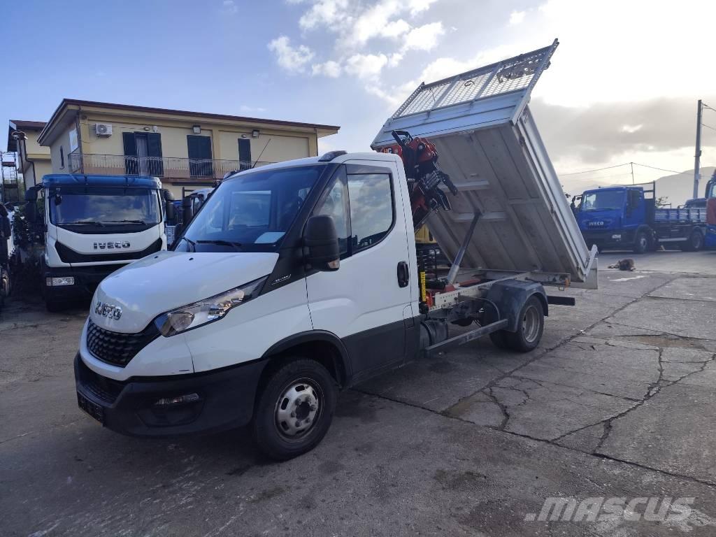Iveco Daily 35-120 Tovornjaki z žerjavom