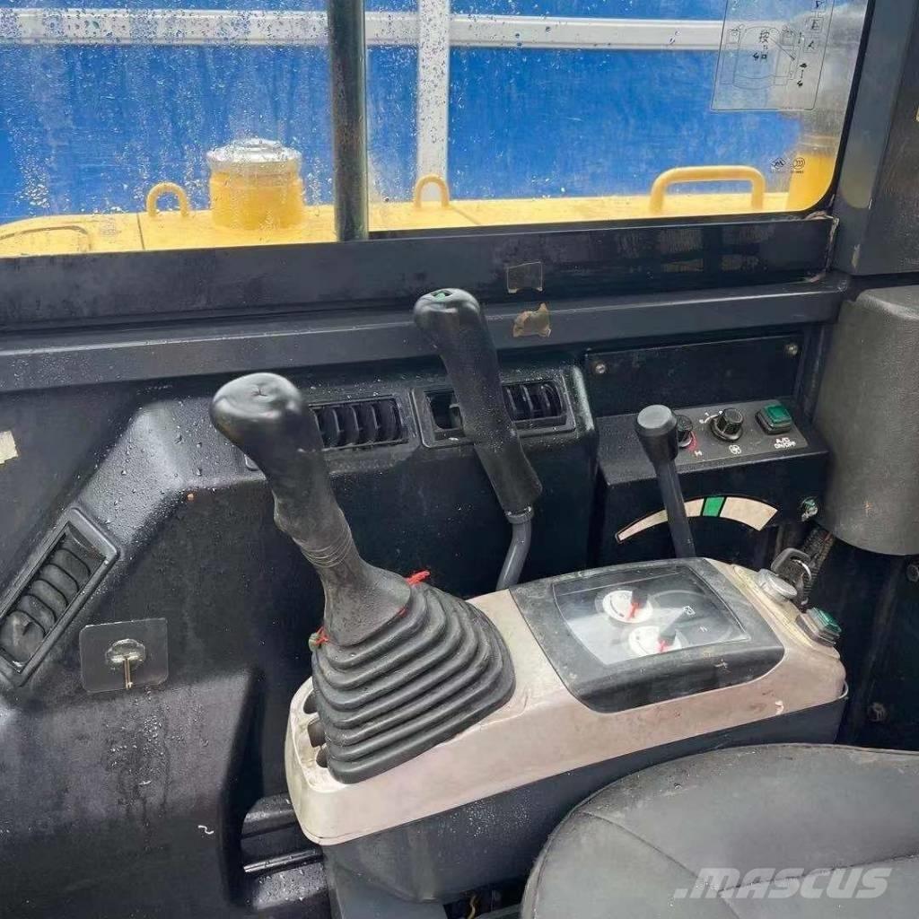 Komatsu PC56-7 Mini bagri <7t
