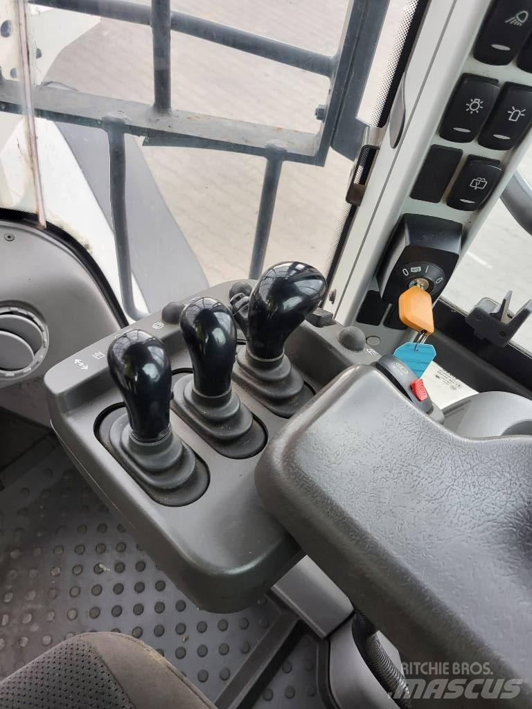 Volvo L 110 H Kolesni nakladalci