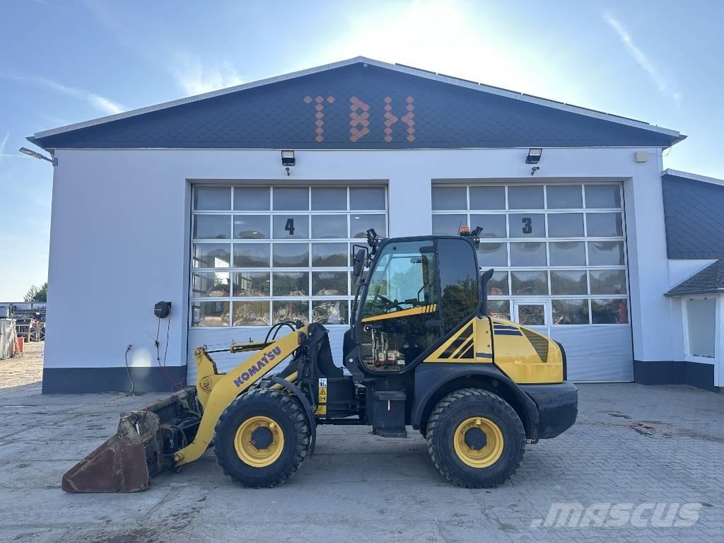 Komatsu WA 80-6 Kolesni nakladalci