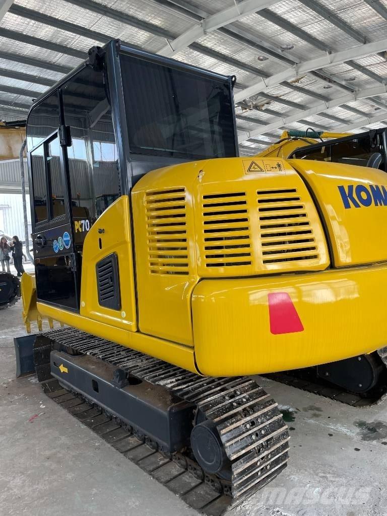 Komatsu PC 70 Midi bagri 7t – 12t