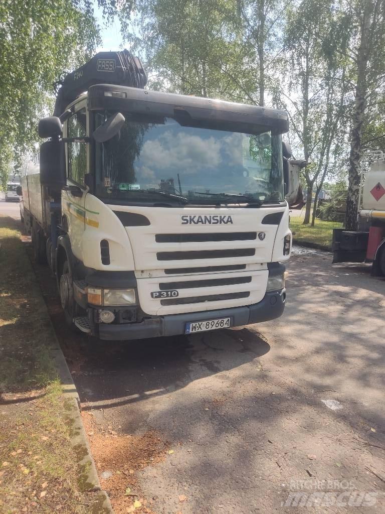 Scania P310 Tovornjaki z žerjavom