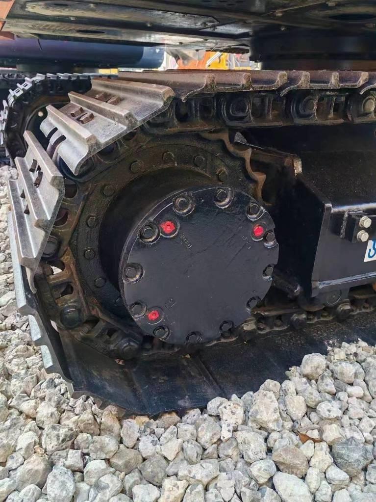 Hitachi ZX 120 Bagri goseničarji