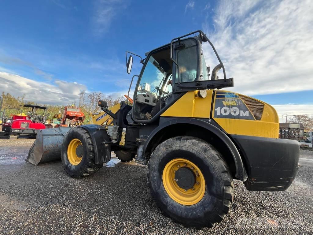 Komatsu WA 100 M Kolesni nakladalci