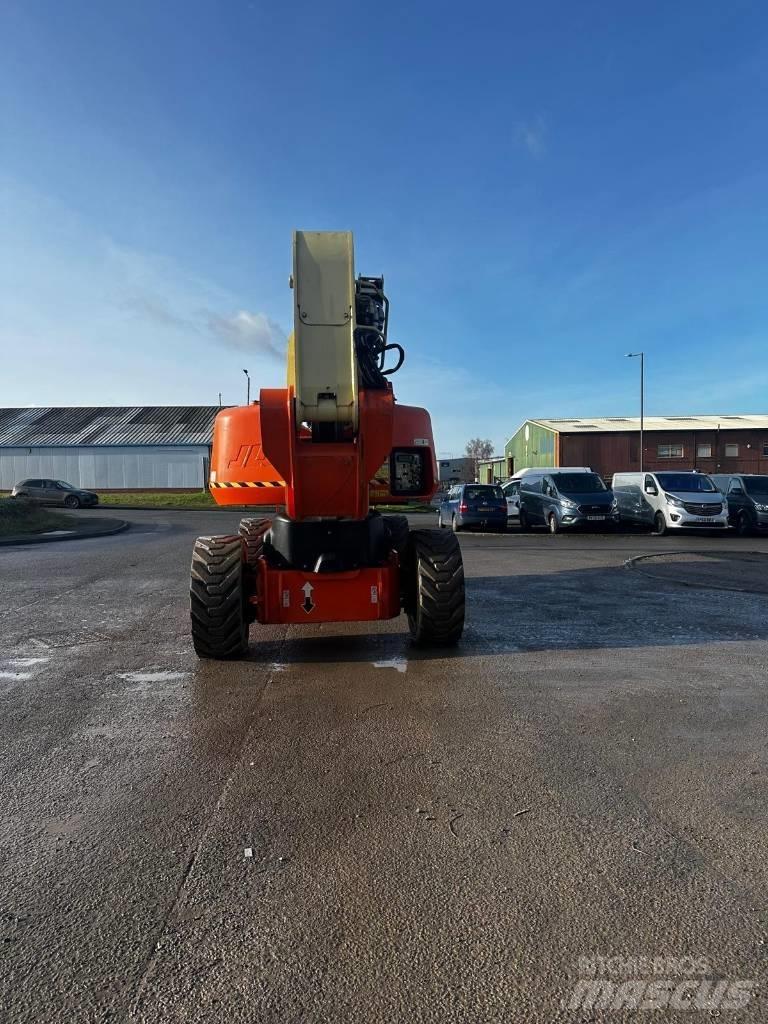 JLG 1250 AJP Zglobne dvižne ploščadi