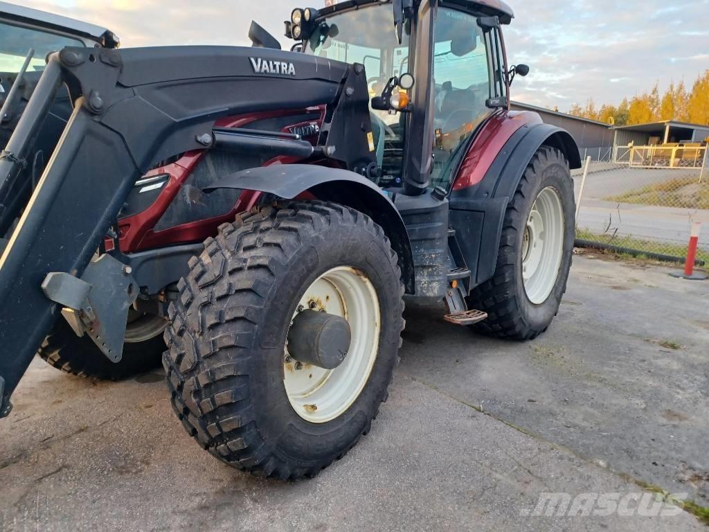Valtra 234 Direct Traktorji
