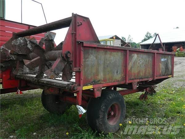 JF ST55 Trosilniki gnoja