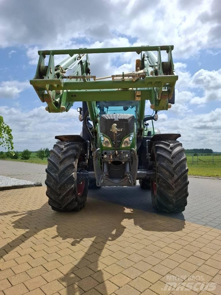 Fendt 724 Profi Plus Traktorji