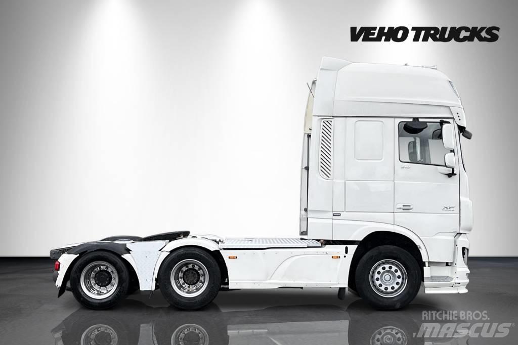DAF XF 530 FTS Z 6x2 Vlačilci