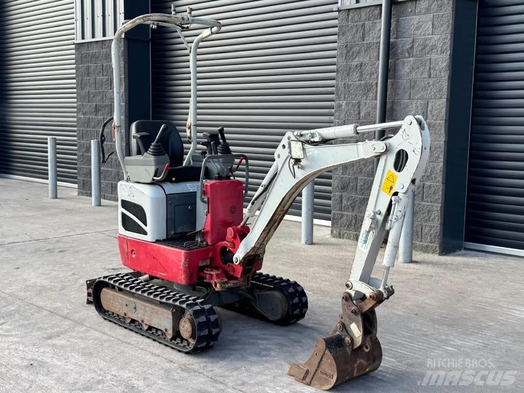 Takeuchi TB 210 R Mini bagri <7t